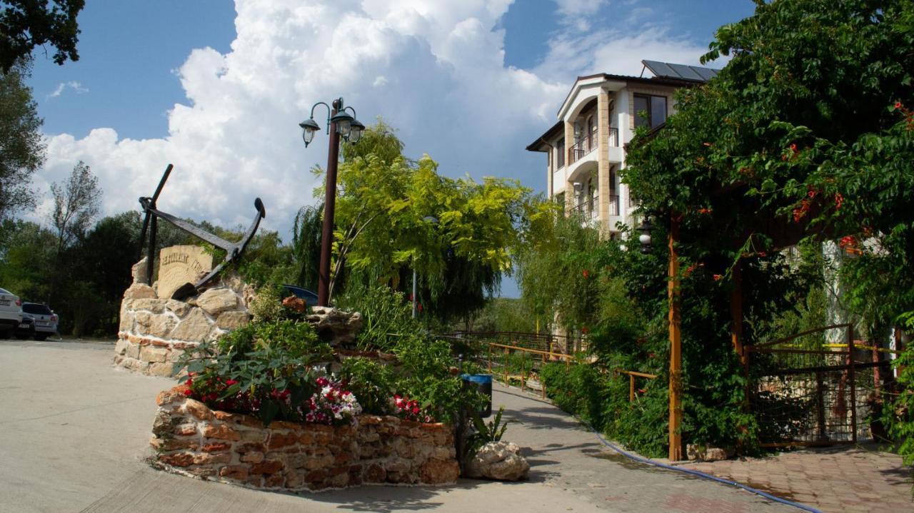 Hotel Insula Neptun Exterior foto